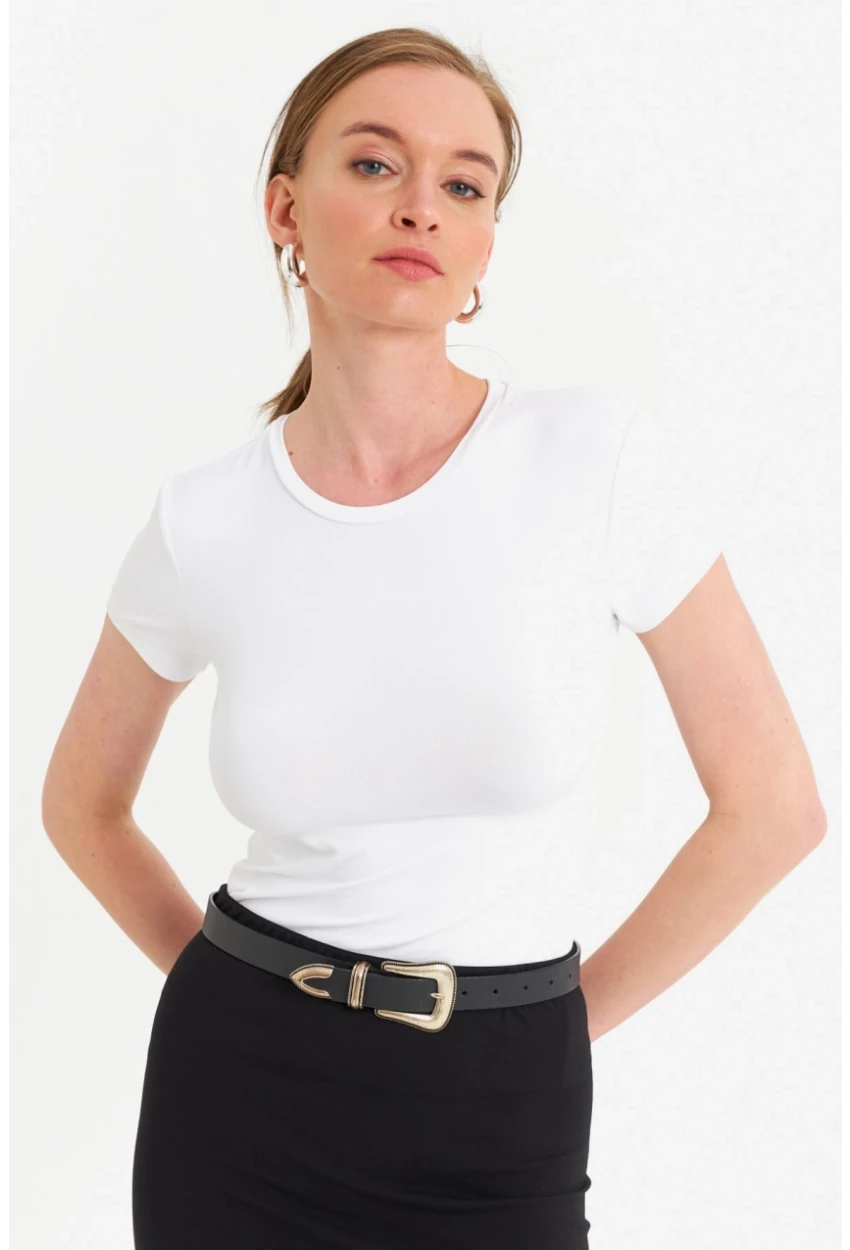 Kadın Beyaz Basic T-Shirt FLS07