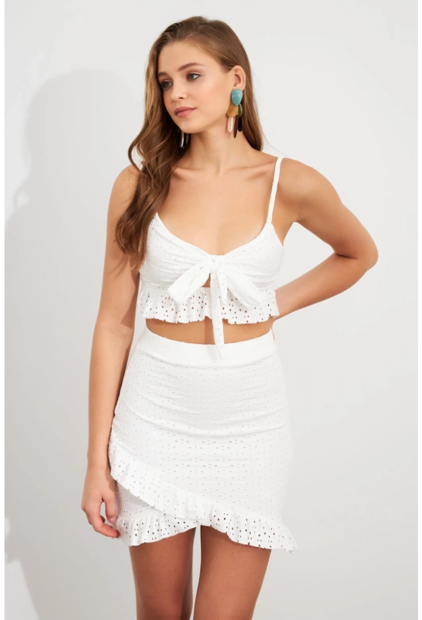 Kadın Beyaz Önü Bağlamalı Mini Etekli Takım LİT1088