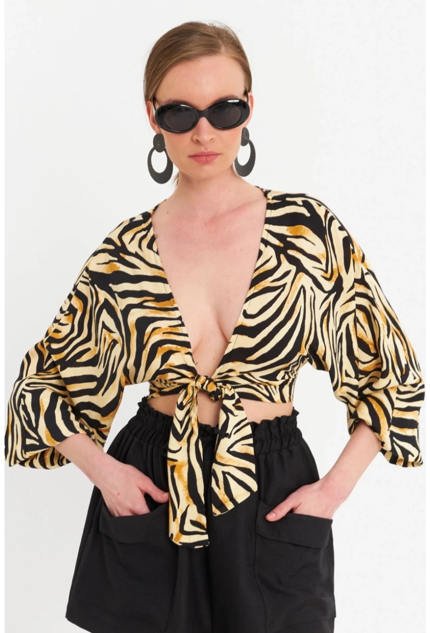 Kadın Camel-Siyah Önü Bağlamalı Crop Bluz TPG03