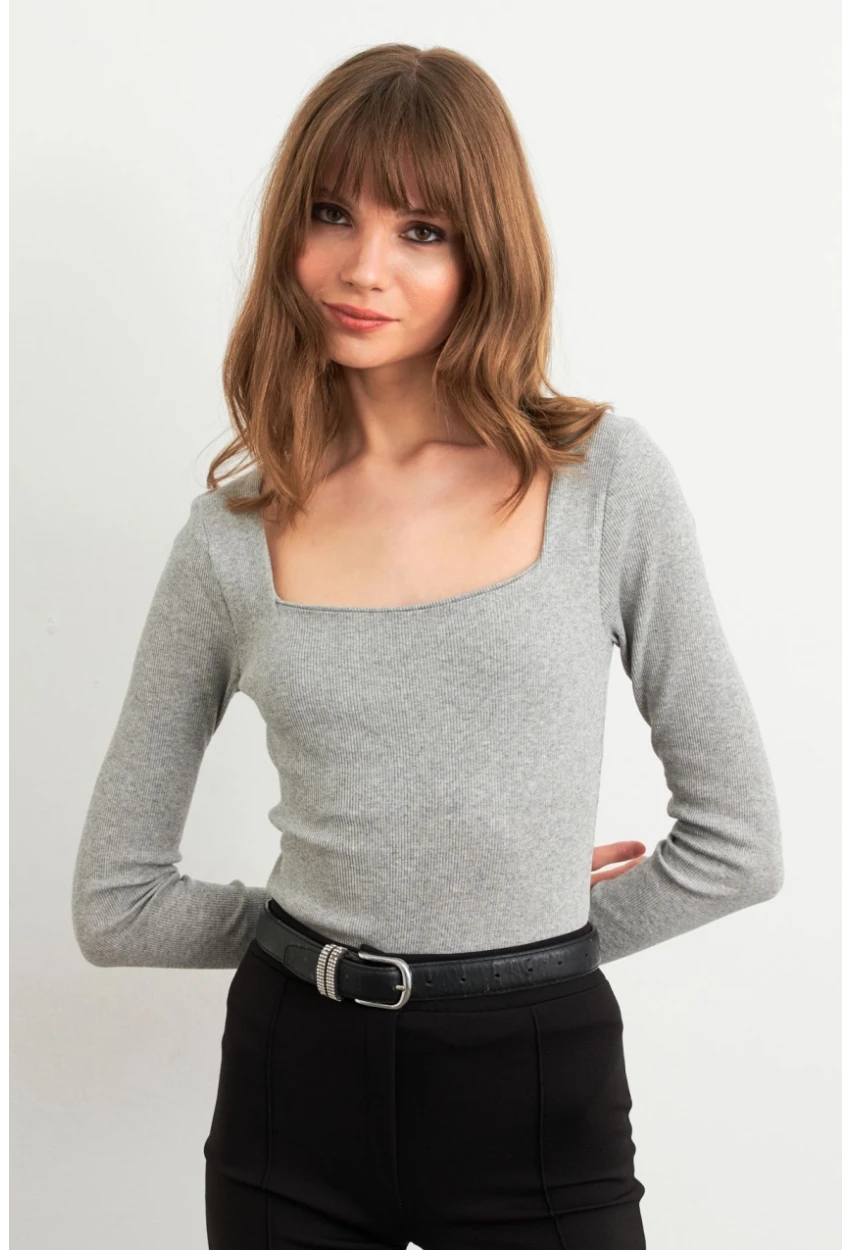 Kadın Gri Kare Yaka Kaşkorse Bluz GA101