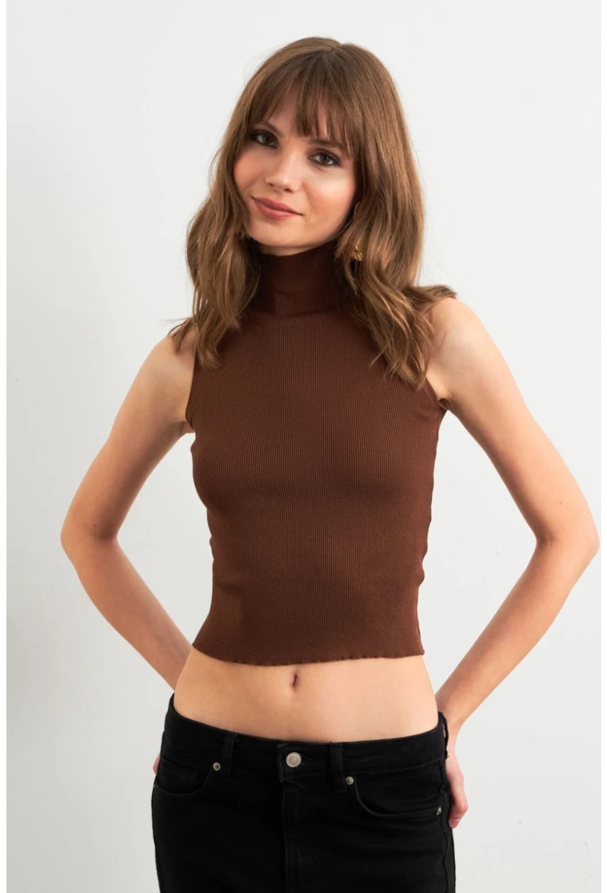 Kadın Kahverengi Triko Kolsuz Bluz YV305