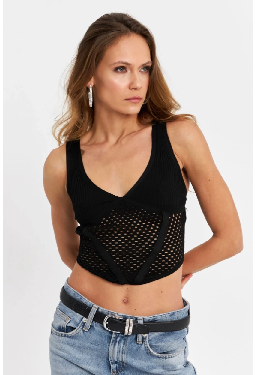 Kadın Siyah Ajurlu Crop Bluz SB030