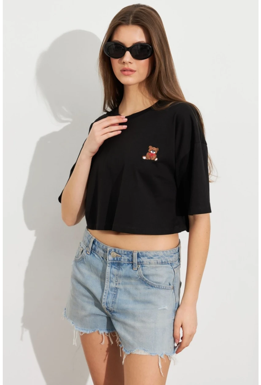 Kadın Siyah Ayıcık Nakışlı Crop T-Shirt ATS8700