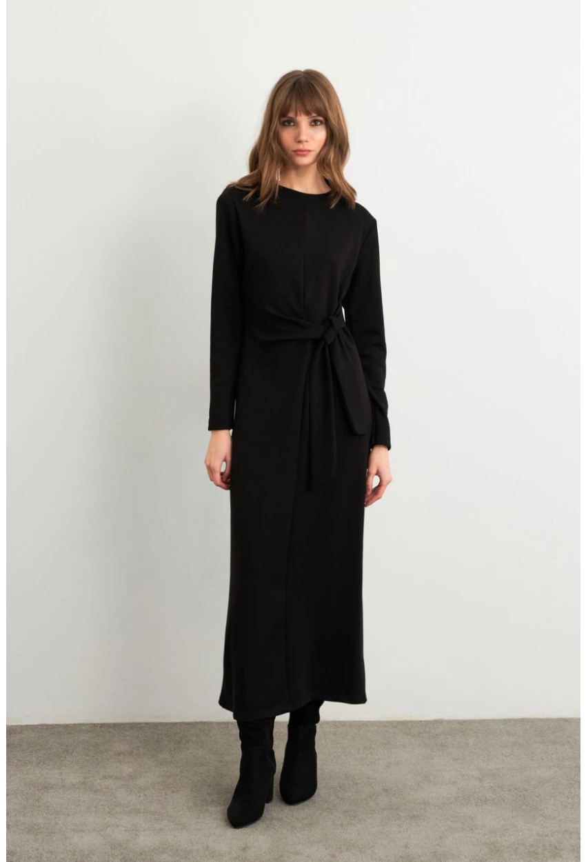 Kadın Siyah Bağlama Detaylı Midi Sweat Elbise MHOL100