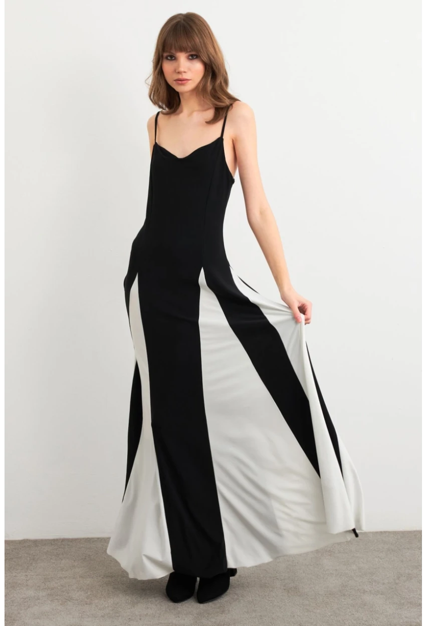 Kadın Siyah-Beyaz Kontrast Yırtmaçlı Maxi Elbise LİK16