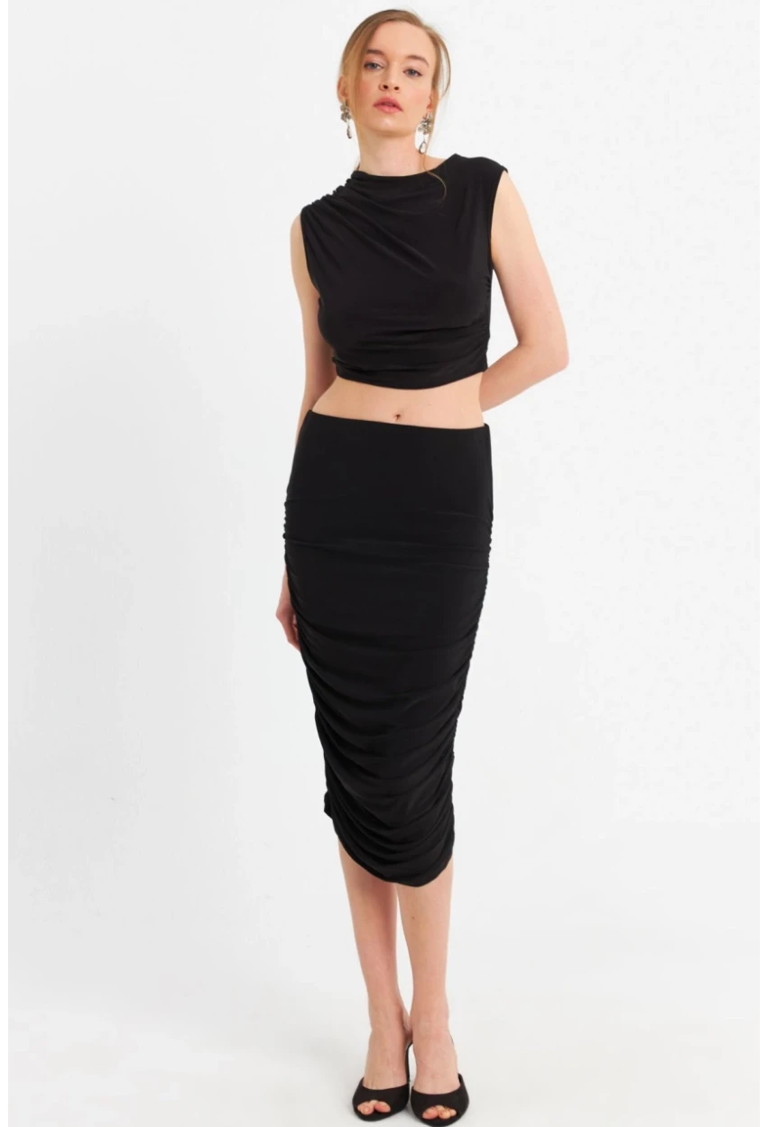 Kadın Siyah Büzgülü Crop Etek Takım ELT181