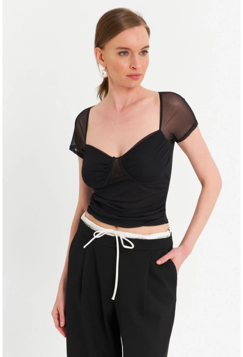 Kadın Siyah Büzgülü Tül Crop Bluz TPG04
