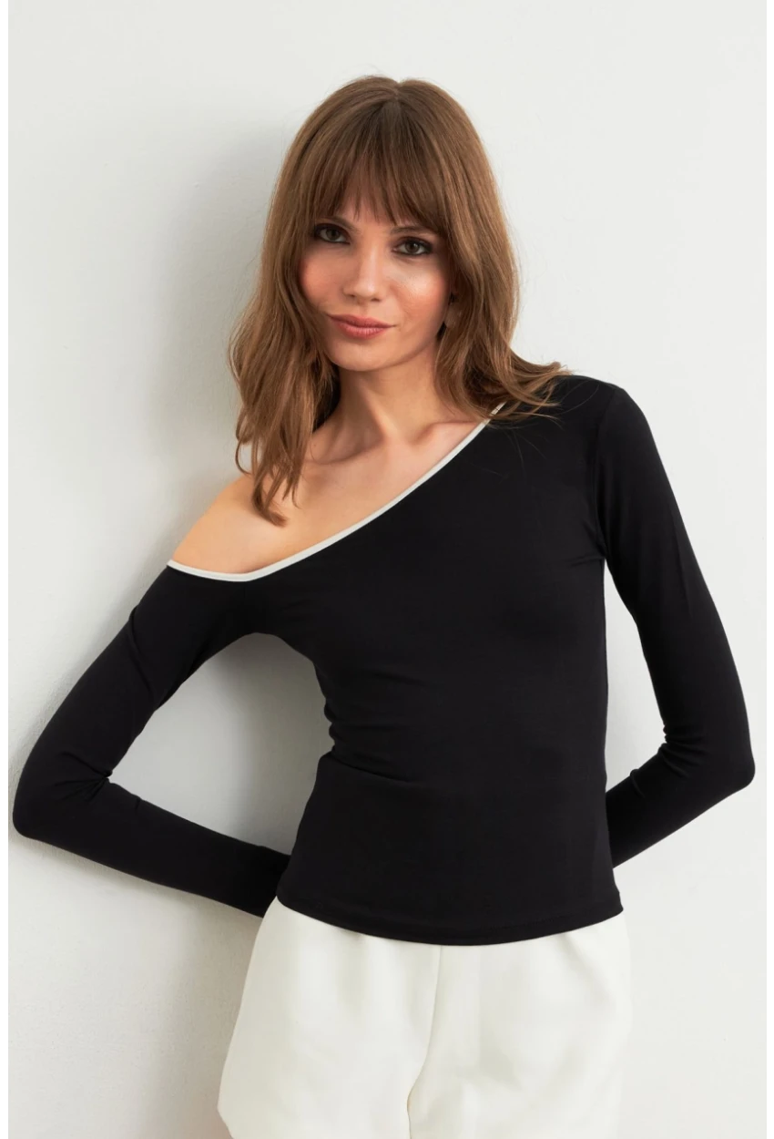 Kadın Siyah Çapraz Yaka Crop Bluz HOR0060