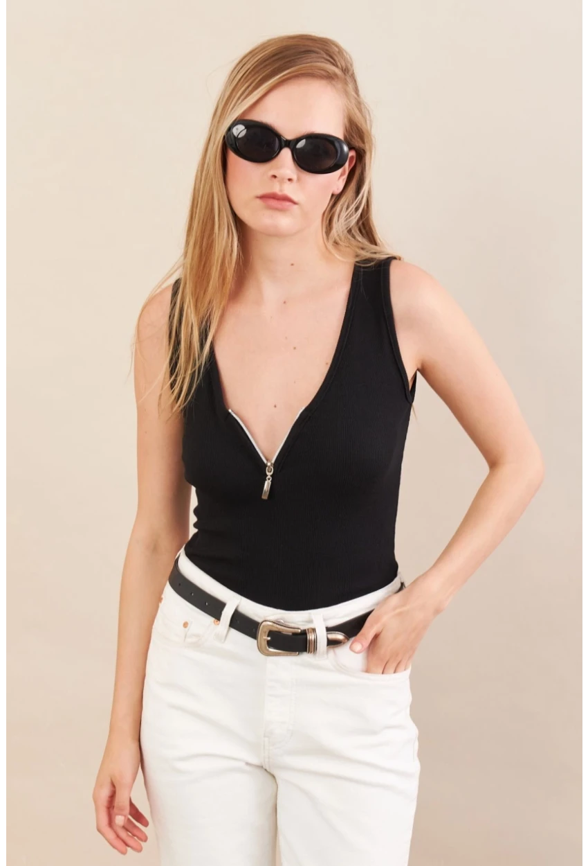 Kadın Siyah Fermuarlı Kaşkorse Bluz EY3106