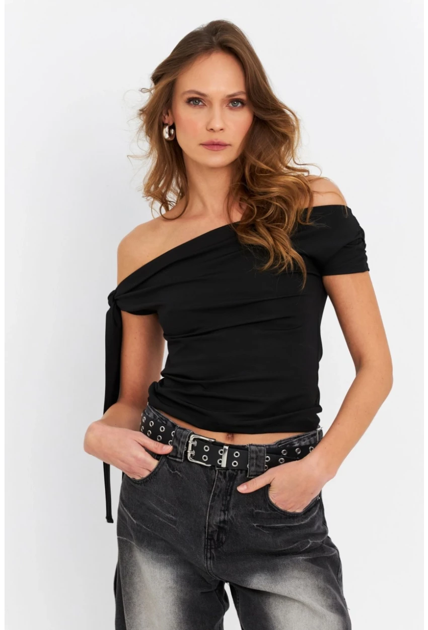 Kadın Siyah Fiyonklu Crop Bluz SDY1247