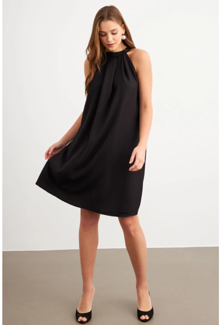 Kadın Siyah Halter Yaka Midi Elbise NH5029