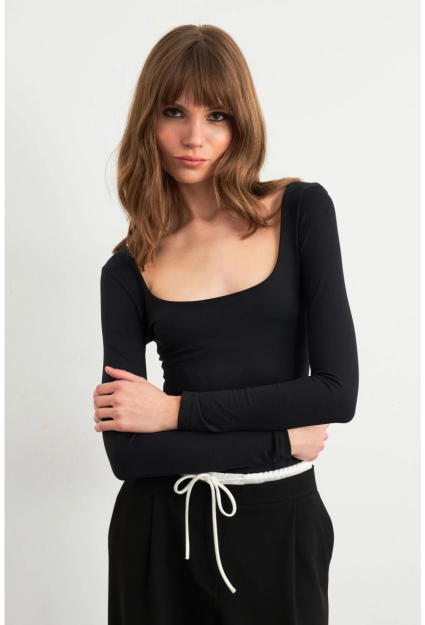 Kadın Siyah Kayık Yaka Basic Body CY352