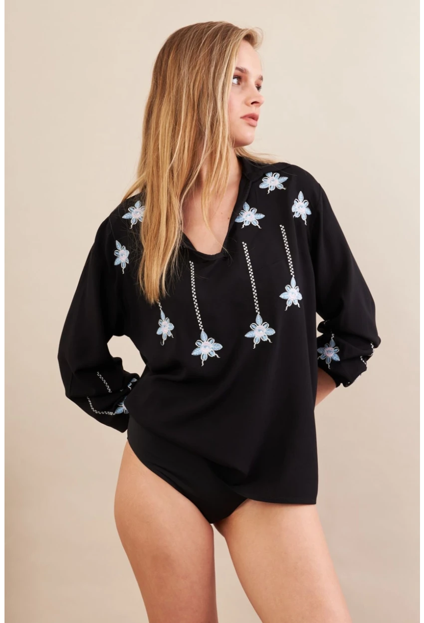 Kadın Siyah Nakışlı Bluz MPC1345