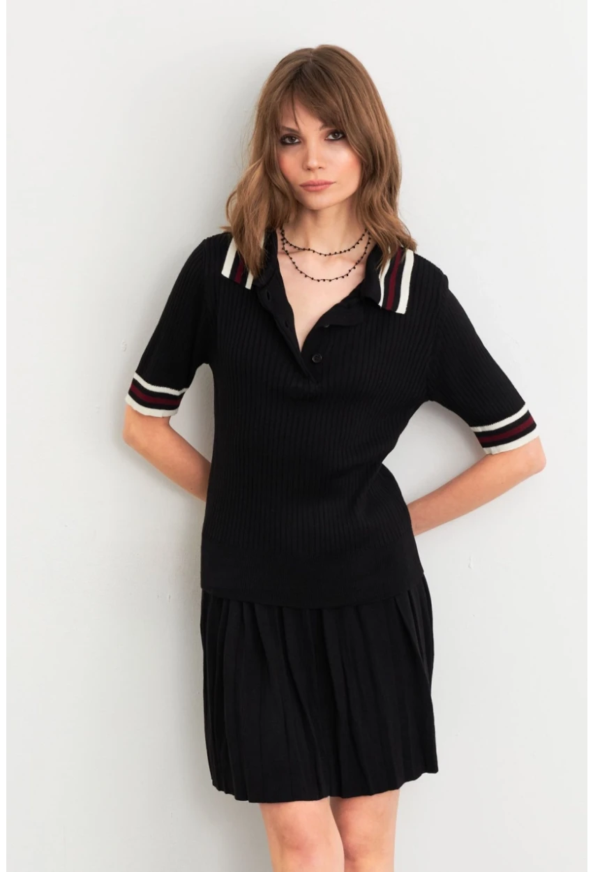 Kadın Siyah Polo Yaka Etekli Takım SF2558