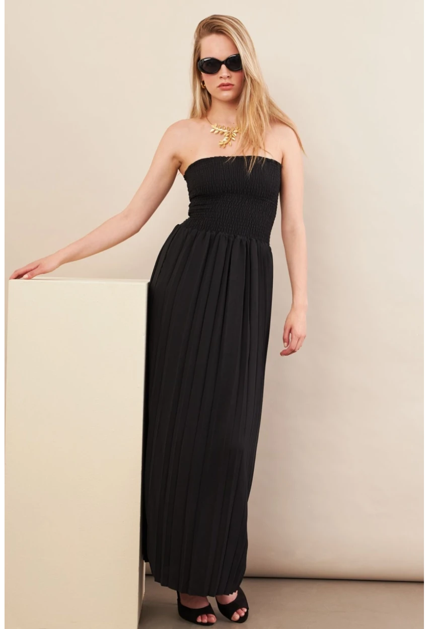 Kadın Siyah Straplez Yaka Midi Elbise MSİ100