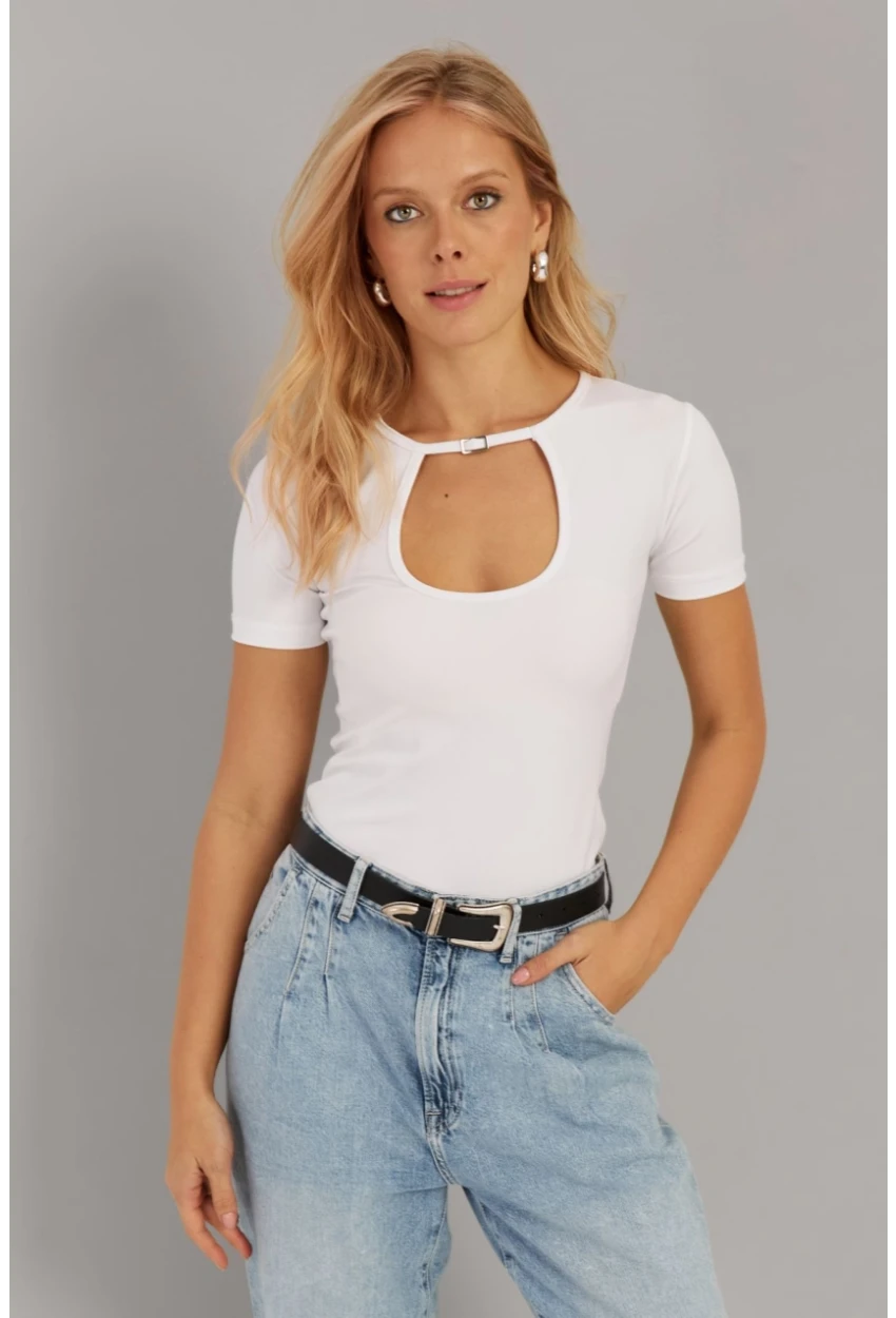 Kadın Beyaz Aksesuarlı Bluz EY2734