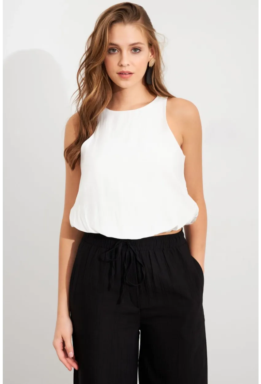 Kadın Beyaz Kolsuz Balon Bluz SAN101