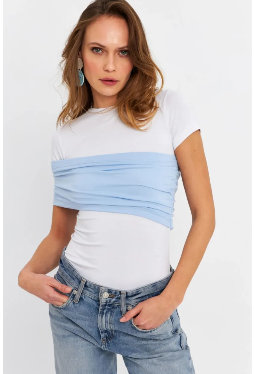 Kadın Beyaz-Mavi Çapraz Bloklu Bluz EY3073