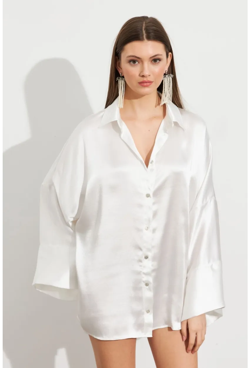 Kadın Beyaz Oversize Gömlek ROP106