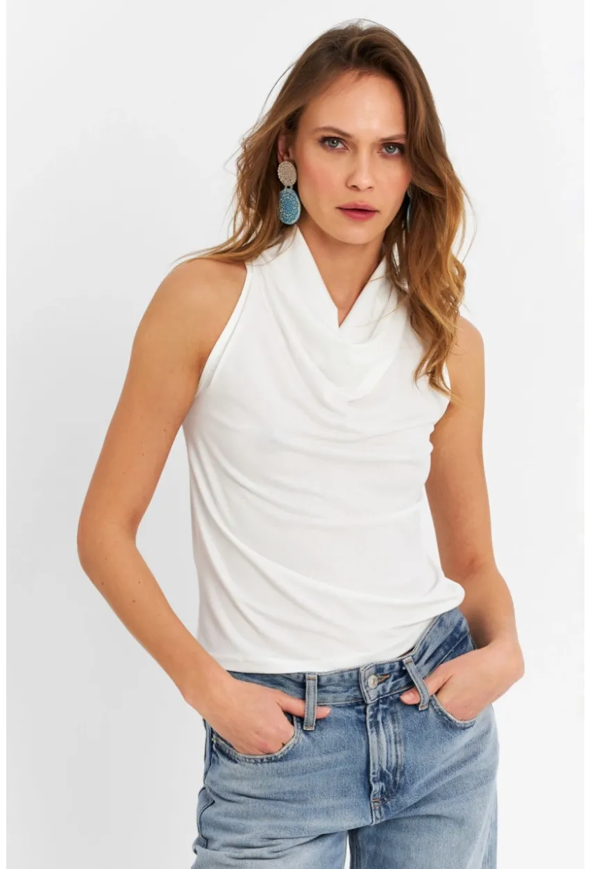 Kadın Beyaz Sırt Pencereli Desenli Bluz LPP1021