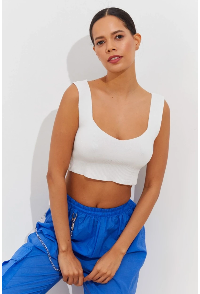 Kadın Beyaz Triko Crop Atlet YV118
