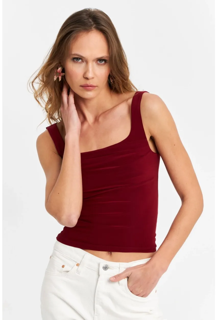 Kadın Bordo Degaje Yaka Askılı Atlet GÇ199