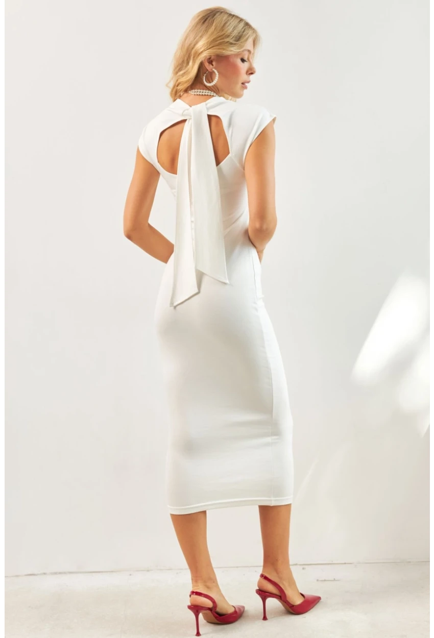 Kadın Ekru Boyun Bağlamalı Büzgülü Midi Elbise KED4281