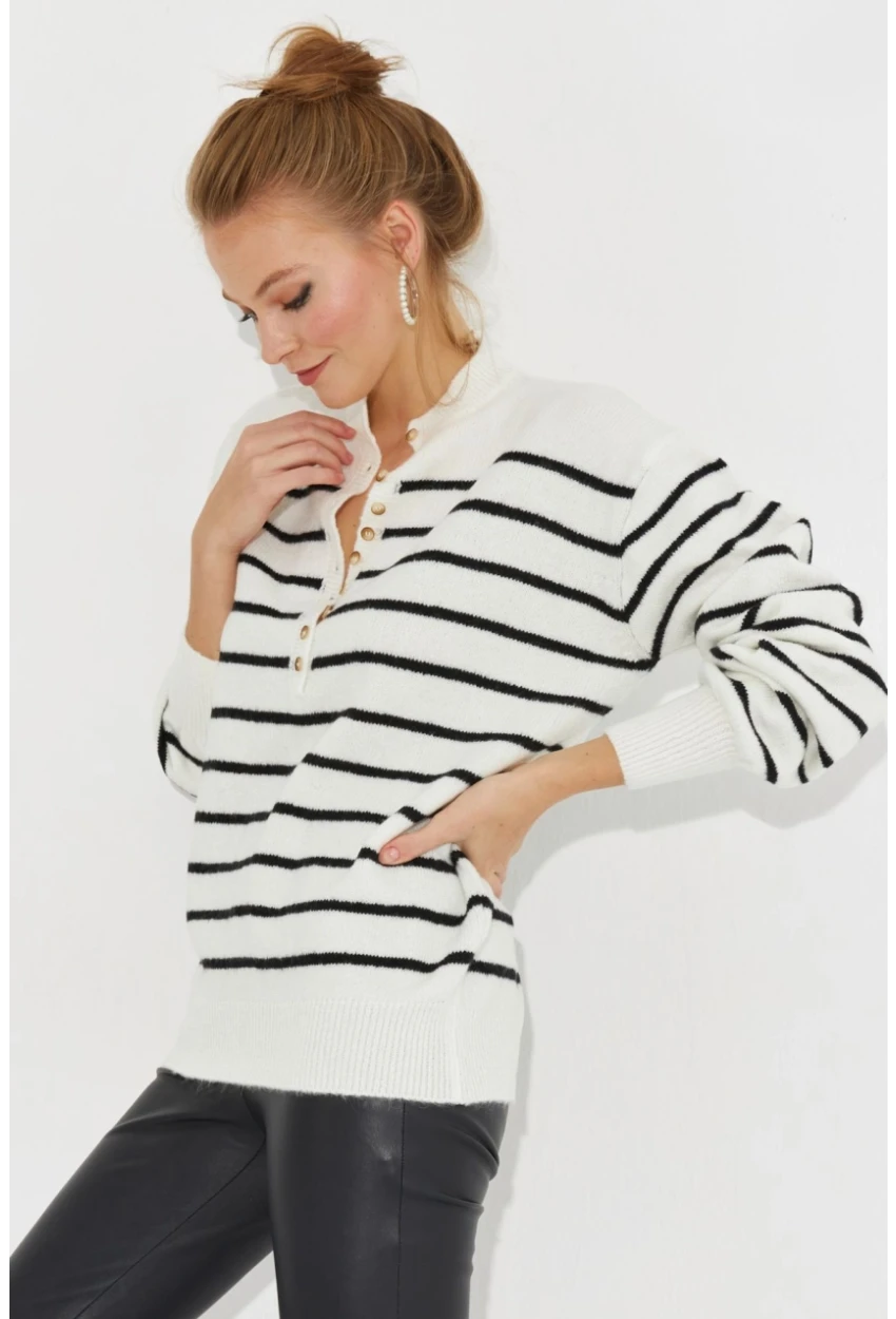 Kadın Ekru Çizgili Triko Kazak SMT219