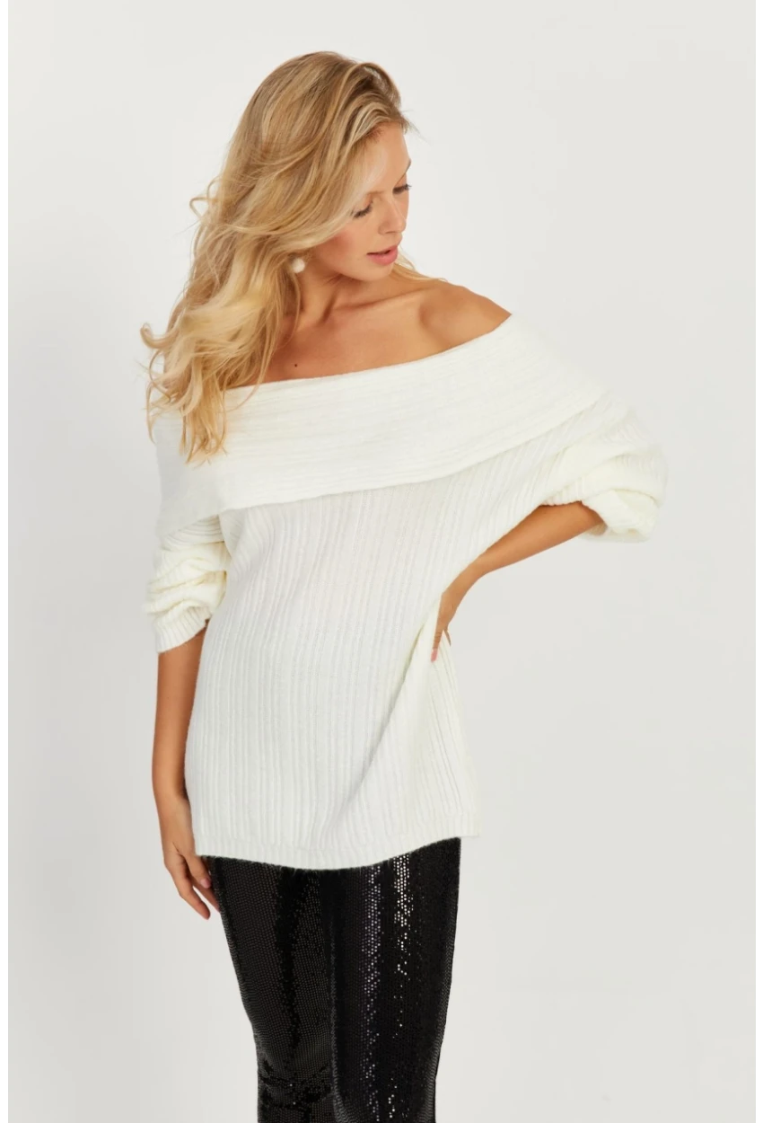 Kadın Ekru Madonna Yaka Triko Kazak KZ2506