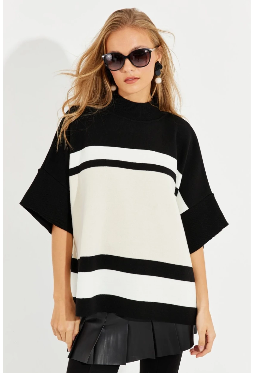 Kadın Ekru-Siyah Panço Kazak SF2513