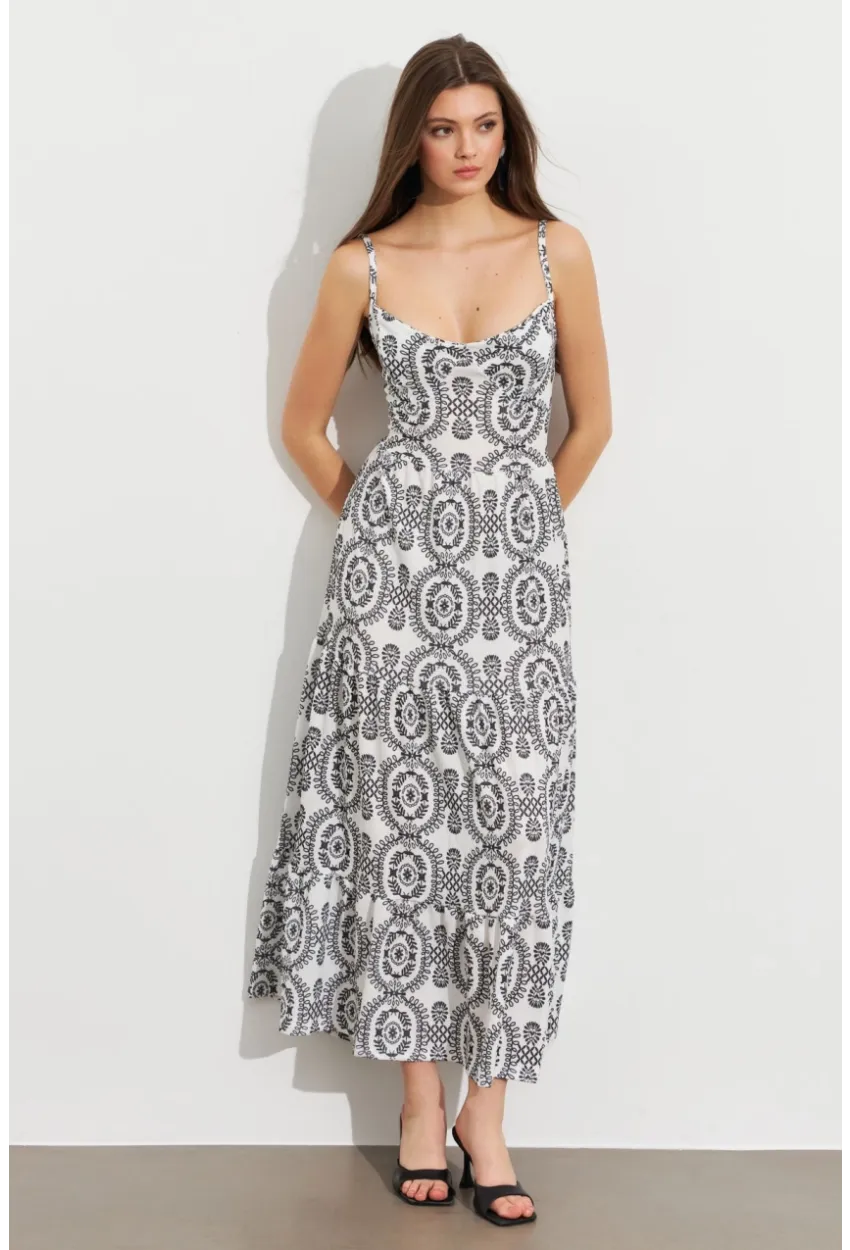 Kadın Ekru-Siyah Sırt Dekolteli Desenli Maxi Elbise LİT110