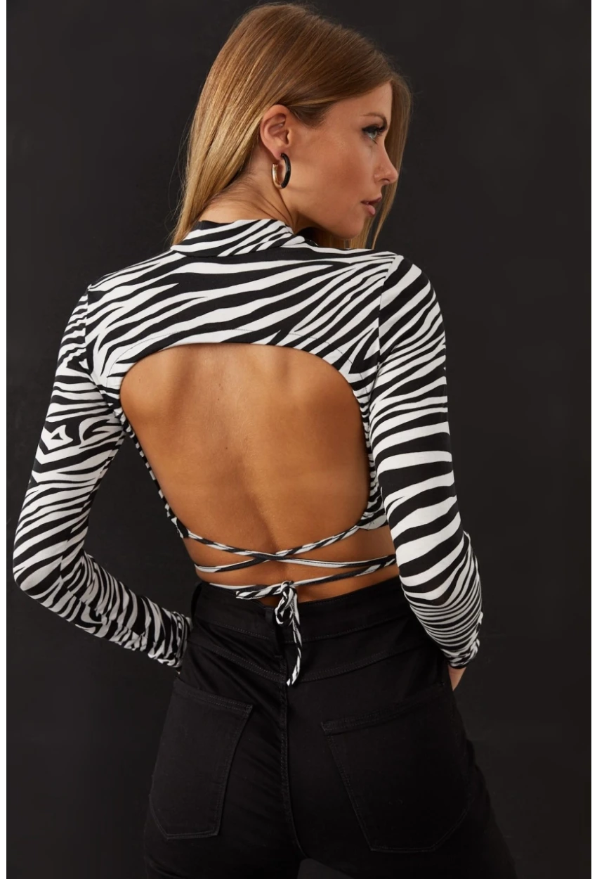 Kadın Ekru-Sıyah Sırt Dekolteli Zebra Desenli Crop Bluz LPP1131