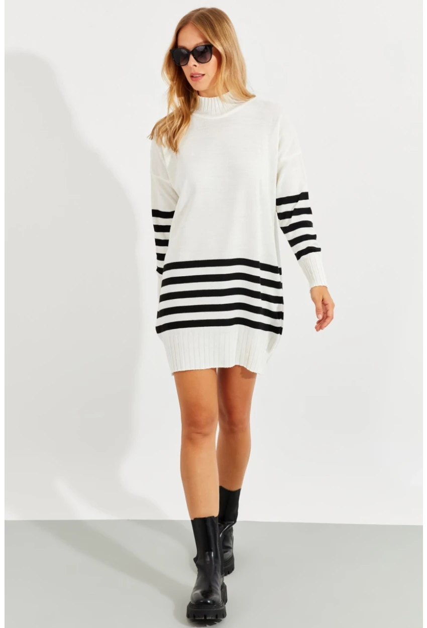 Kadın Ekru Triko Çizgili Tunik YV202