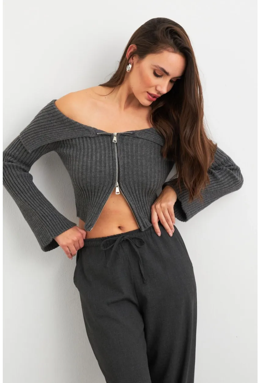 Kadın Gri Devrik Yaka Kısa Hırka TEM103