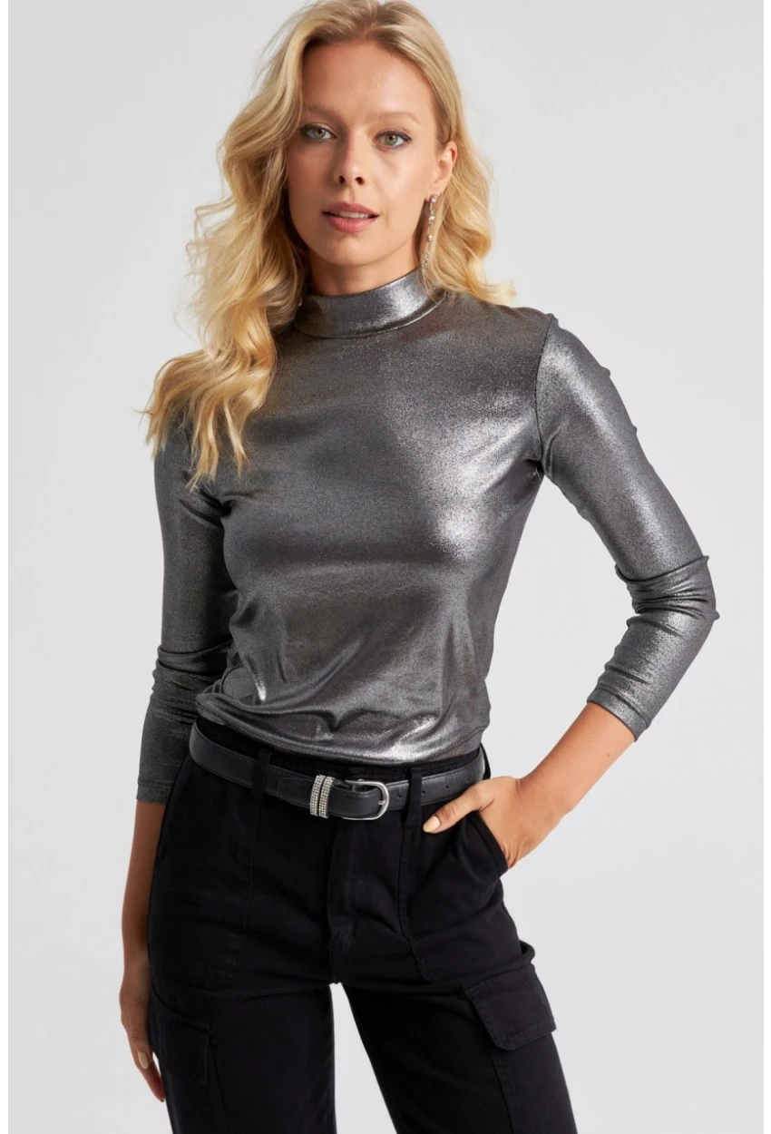 Kadın Gümüş Rengi Parlak Bluz LPP1245