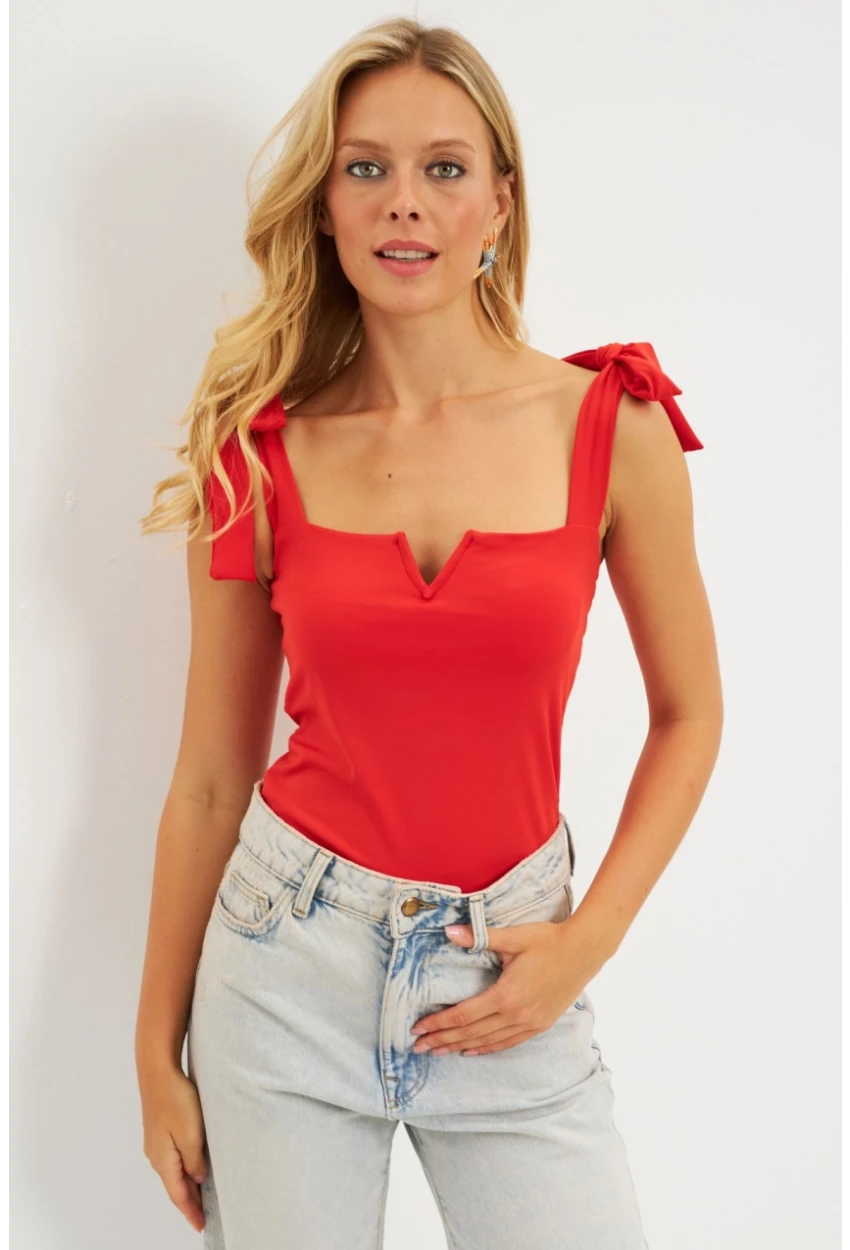 Kadın Kırmızı Omuz Bağlamalı Bluz EY2795