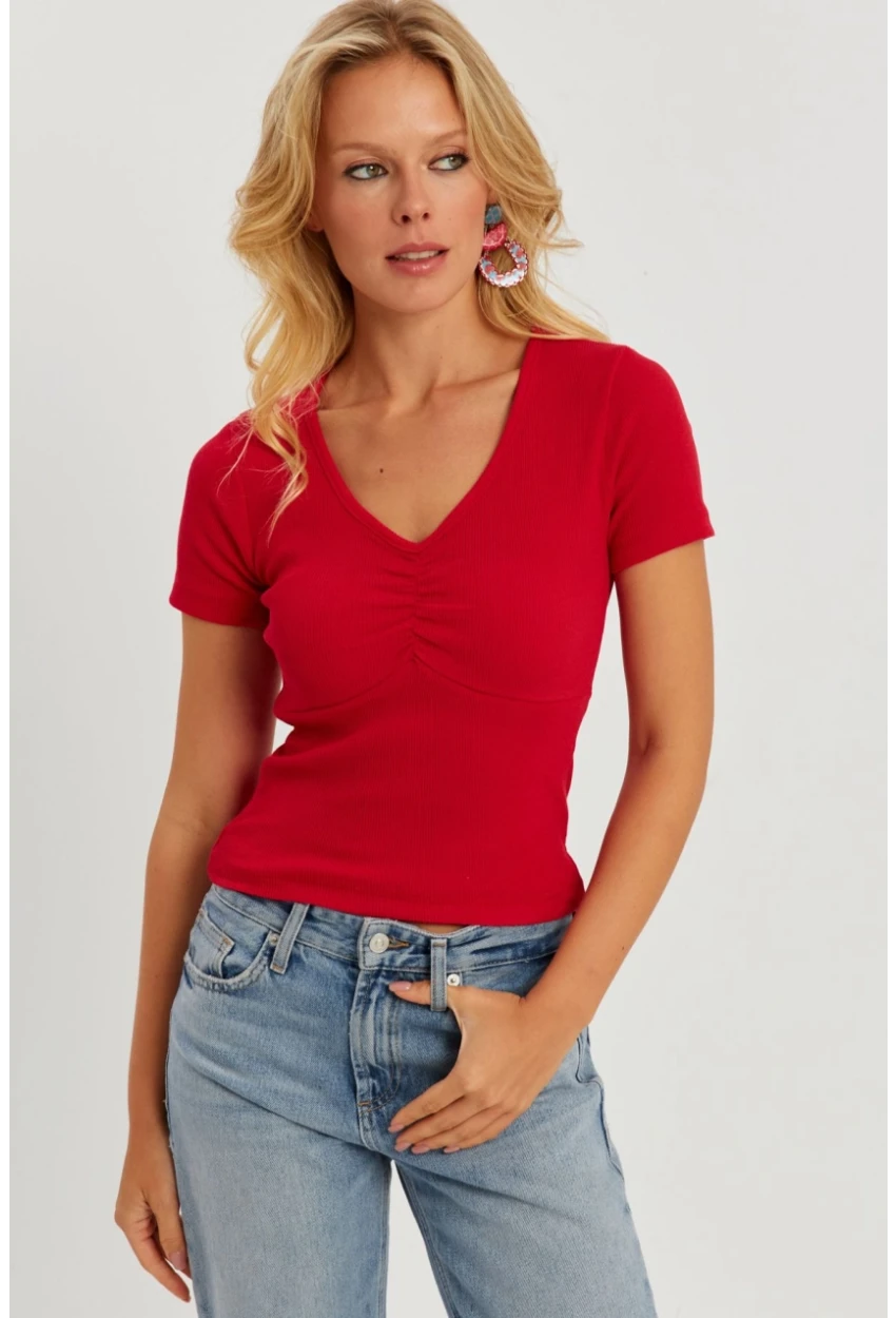 Kadın Kırmızı Önü Büzgülü V Yaka Bluz AYD309