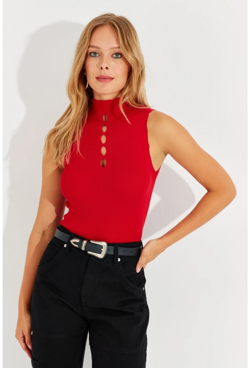 Kadın Kırmızı Önü Damla Kolsuz Triko Bluz YV112