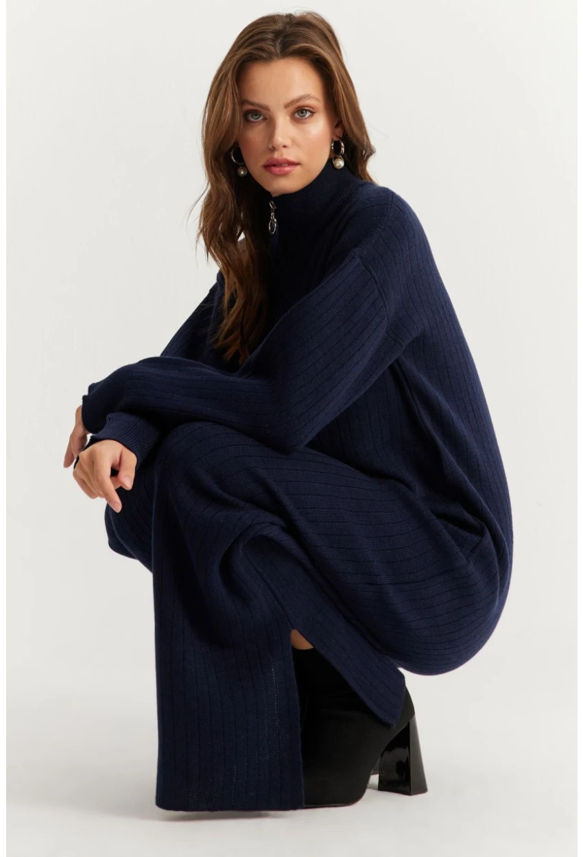 Kadın Lacivert Yakası Fermuarlı Triko Maxi Elbise MNUV10