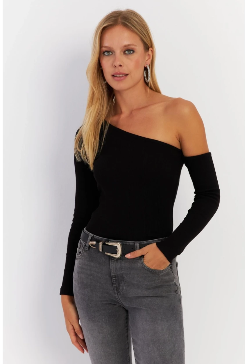 Kadın Siyah Asimetrik Kollu Kaşkorse Bluz HOR1