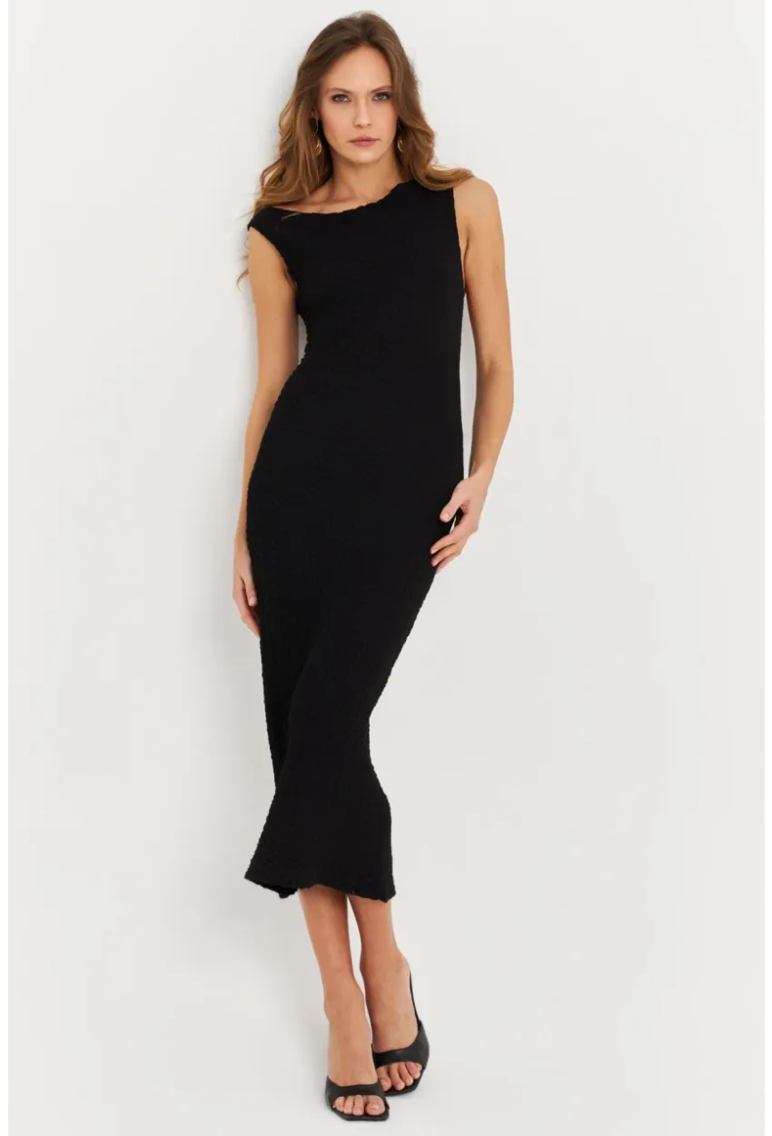 Kadın Siyah Asimetrik Yaka Gofre Midi Elbise MOD2358