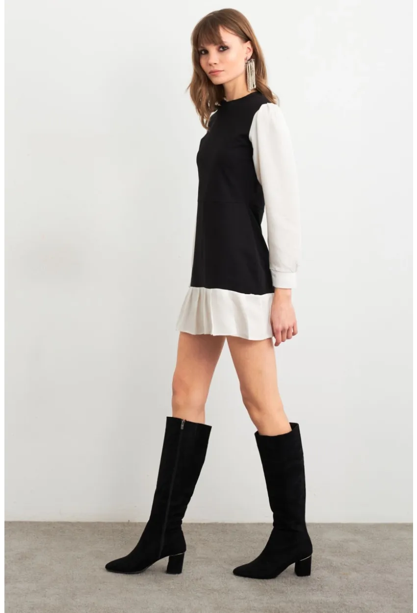 Kadın Siyah-Beyaz Renk Bloklu Mini Elbise HOR0052