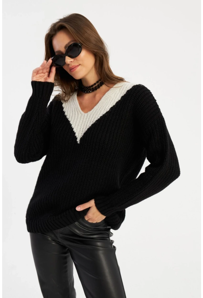 Kadın Siyah-Beyaz V Yaka Triko Kazak SMT2434