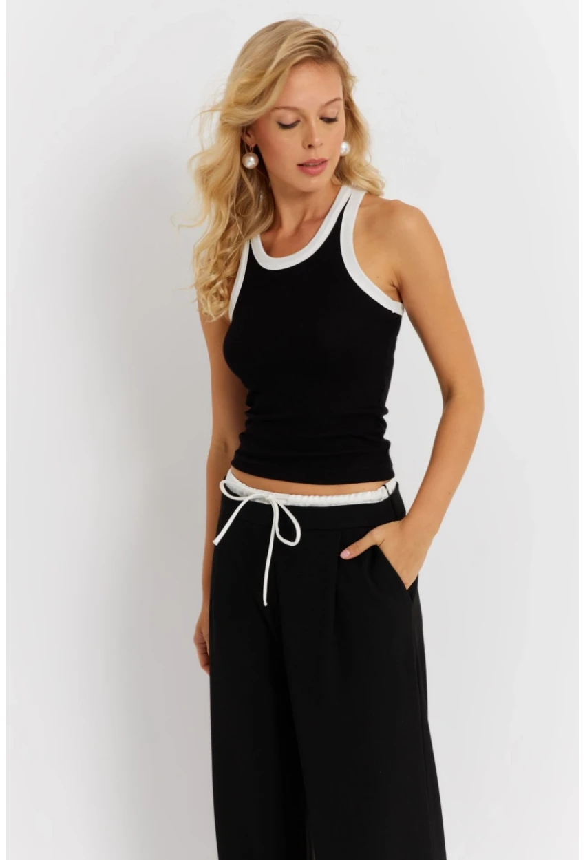 Kadın Siyah Biyeli Bluz MK27