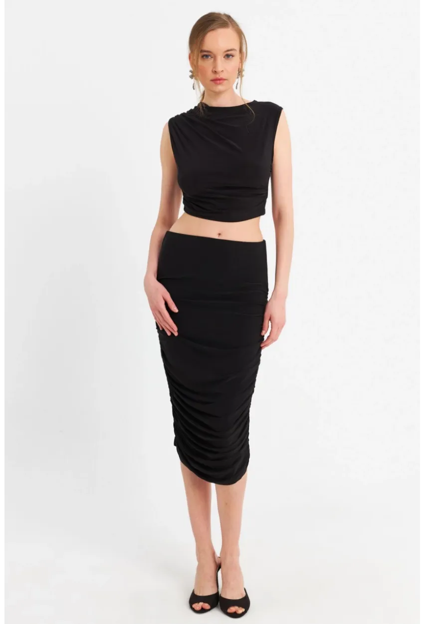 Kadın Siyah Büzgülü Crop Etek Takım ELT181