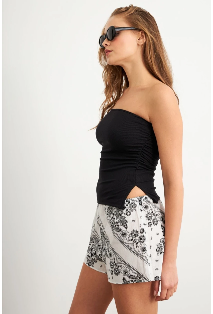 Kadın Siyah Büzgülü Straplez Bluz LPP1308