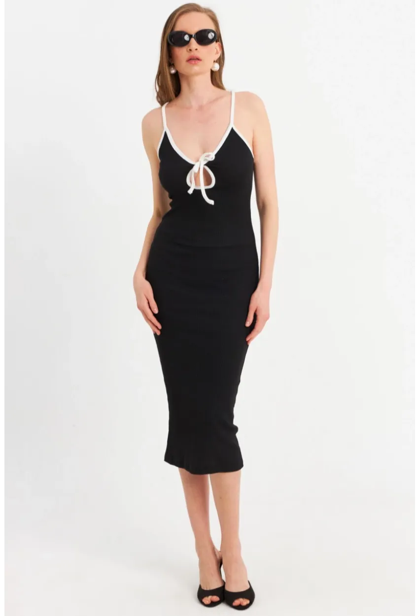 Kadın Siyah Çapraz Askılı Midi Elbise OR2452