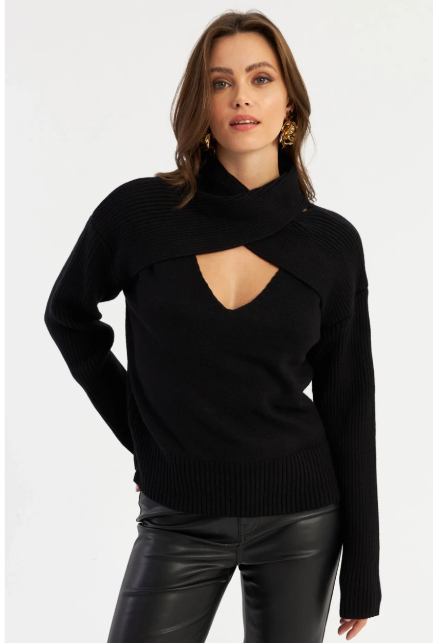 Kadın Siyah Çapraz Yaka Kazak AYD384