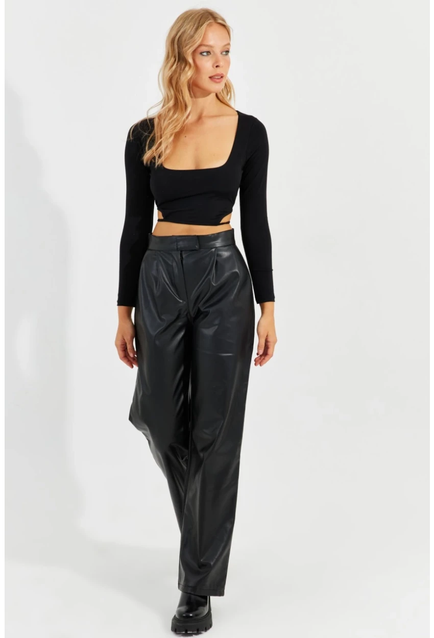 Kadın Siyah Cırtlı Deri Pantolon ELA3088