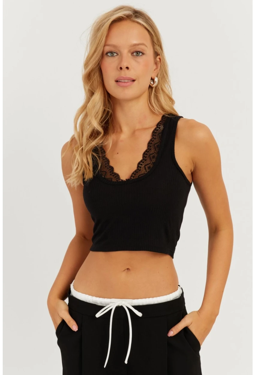 Kadın Siyah Dantel Detaylı Crop Bluz CY446